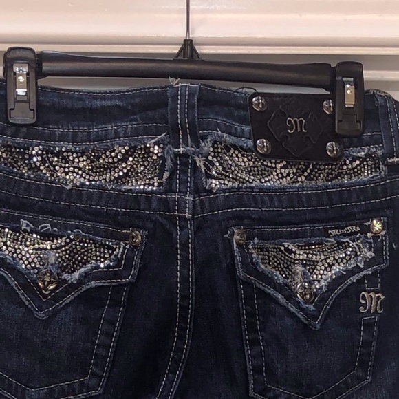 Miss Me Jeans - Picture 1 of 6